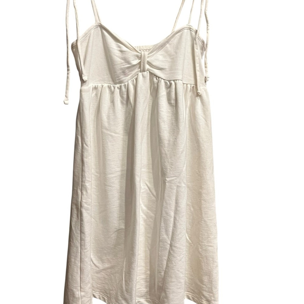 White Sleeveless Dress